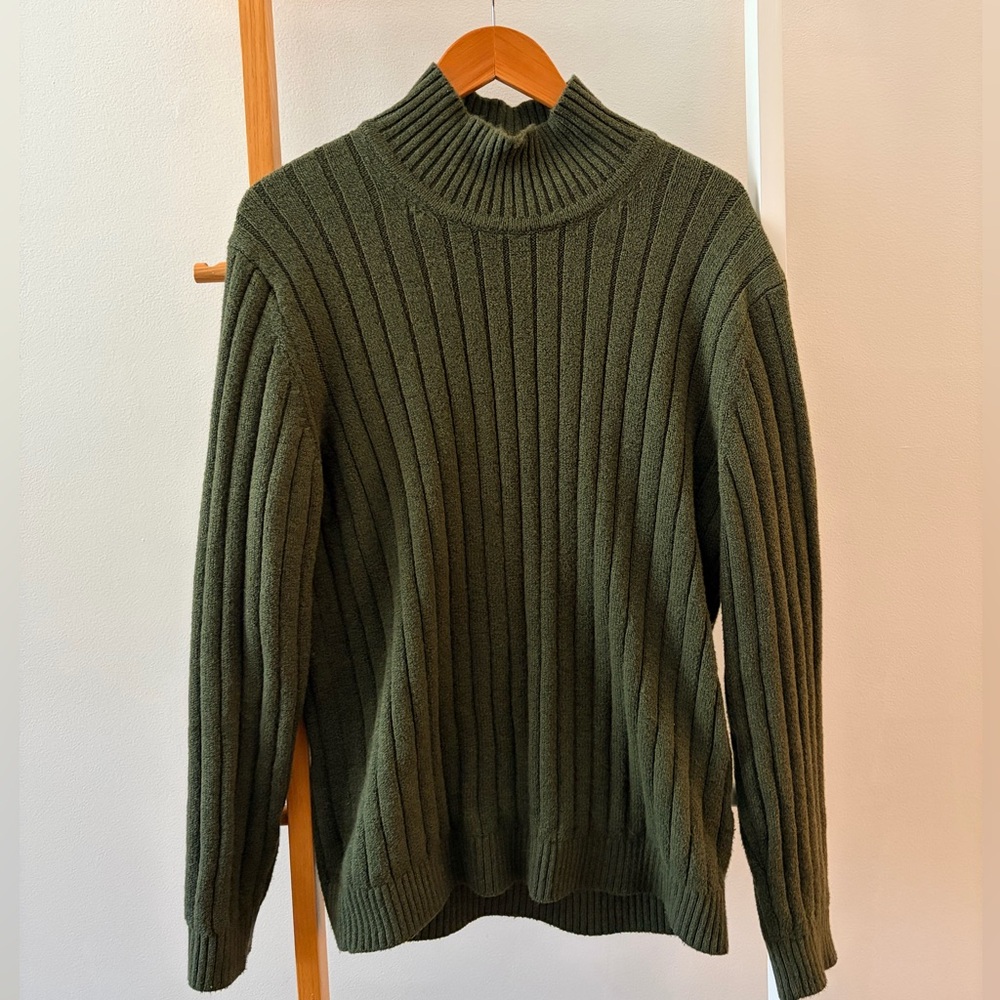 Men’s Banana Republic Olive‎ Ribbed Turtleneck Sweater